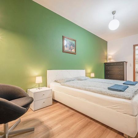 Modern Apartment With Garage Budapeşte Dış mekan fotoğraf