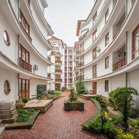 Modern Apartment With Garage Budapeşte Dış mekan fotoğraf