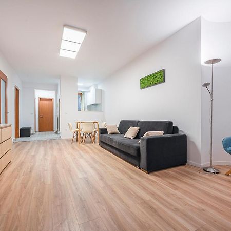 Modern Apartment With Garage Budapeşte Dış mekan fotoğraf